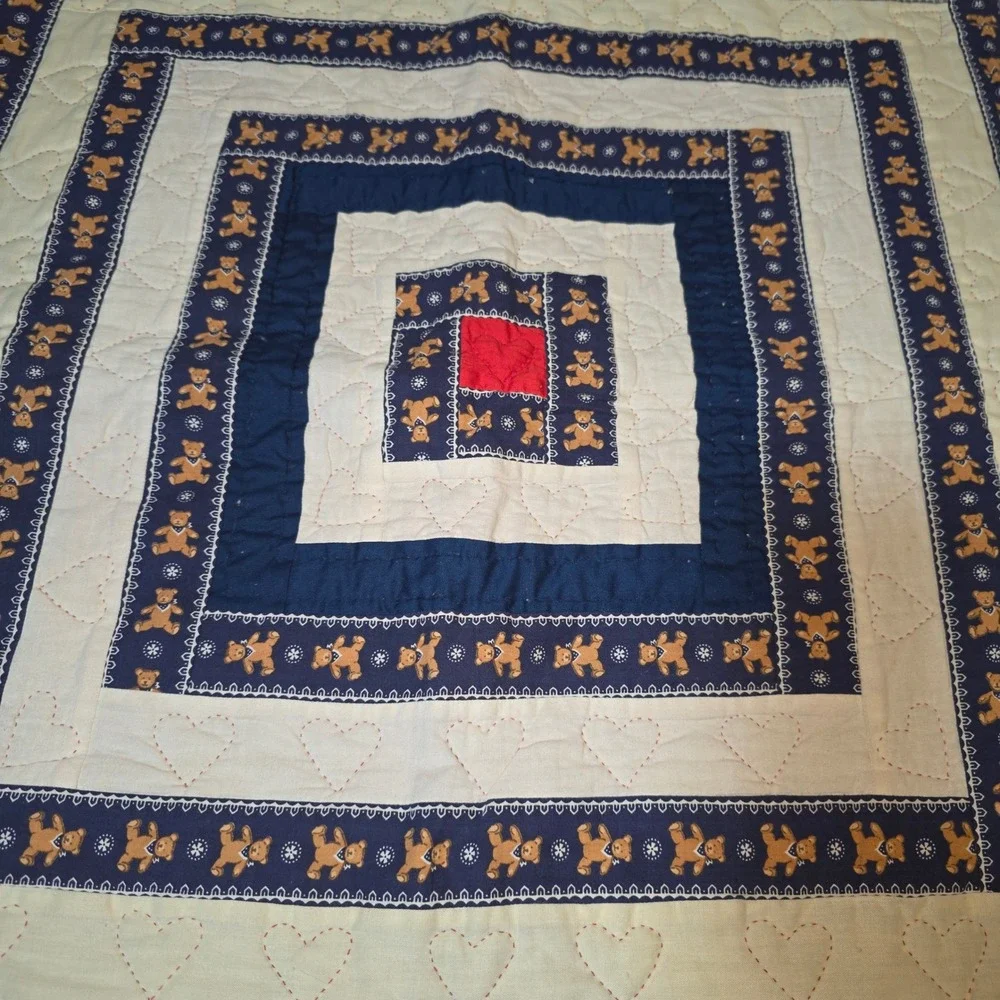 Vintage 1988 Handmade Teddy Bear Heart Baby Quilt‎ NM State Fair Winner 36x36
